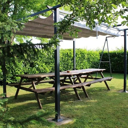 Vindelle, 4 Pieces, 6 Personnes - Fr-1-653-223 * Vindelle